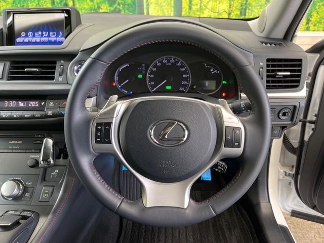 LEXUS CT200h