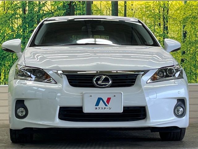 LEXUS CT200h