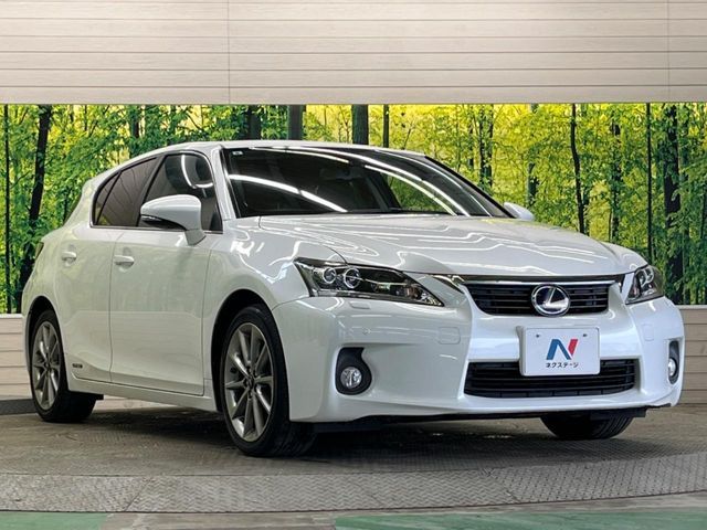 LEXUS CT200h