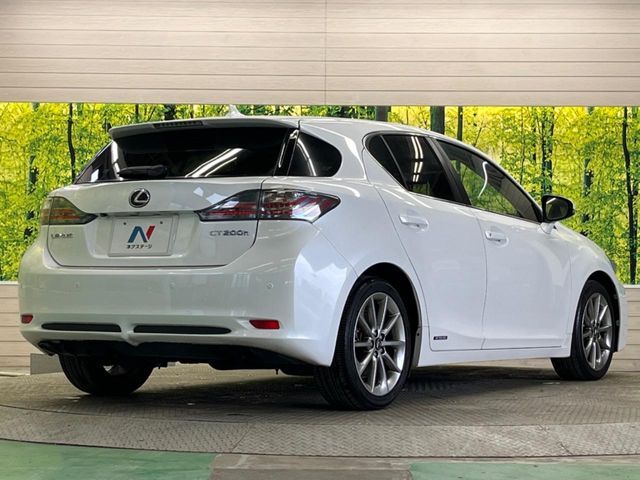 LEXUS CT200h