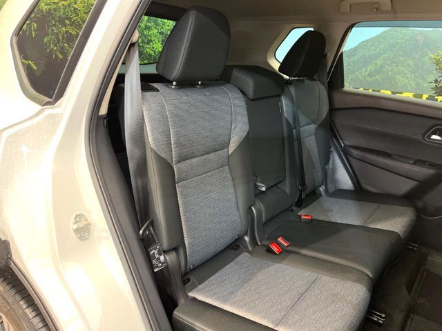 X-TRAIL HYBRID 4WD