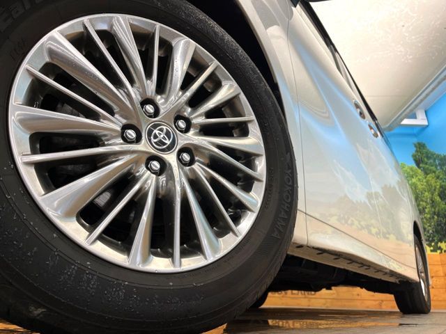 ALPHARD hybrid 4WD