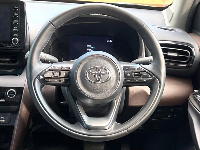 YARIS CROSS HYBRID