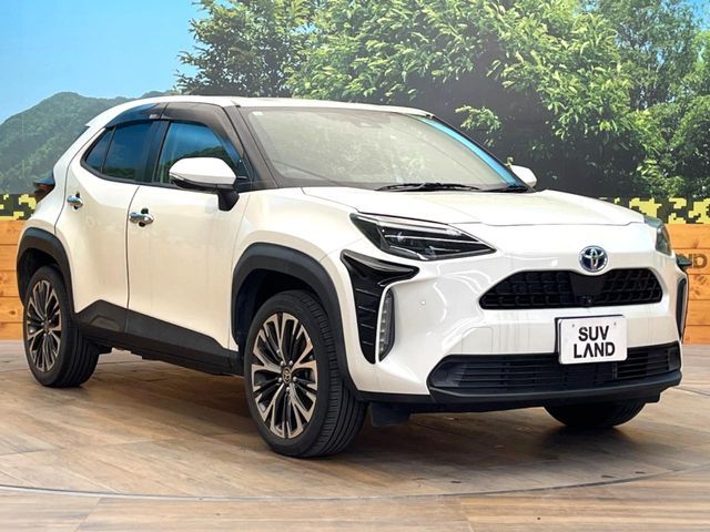 YARIS CROSS HYBRID