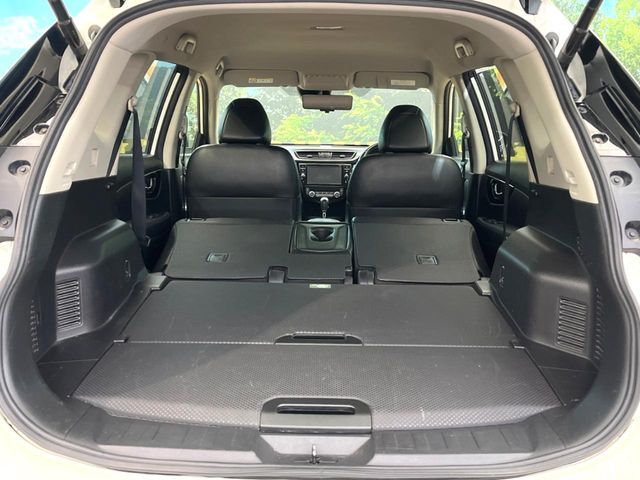 X-TRAIL 2WD