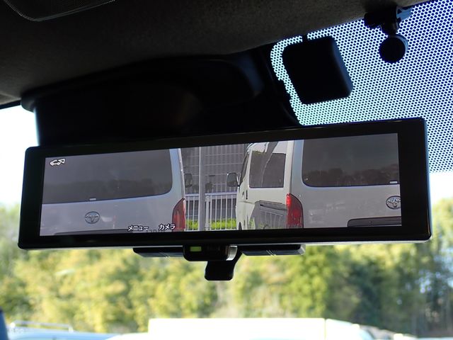CARAVAN van 4WD