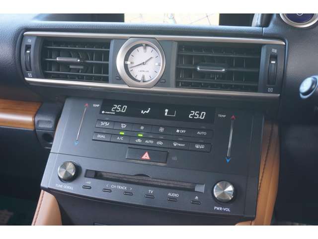 LEXUS RC300h