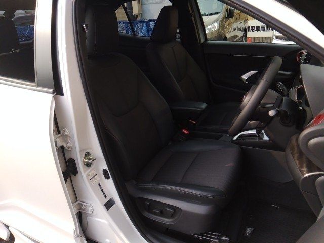 YARIS CROSS HYBRID