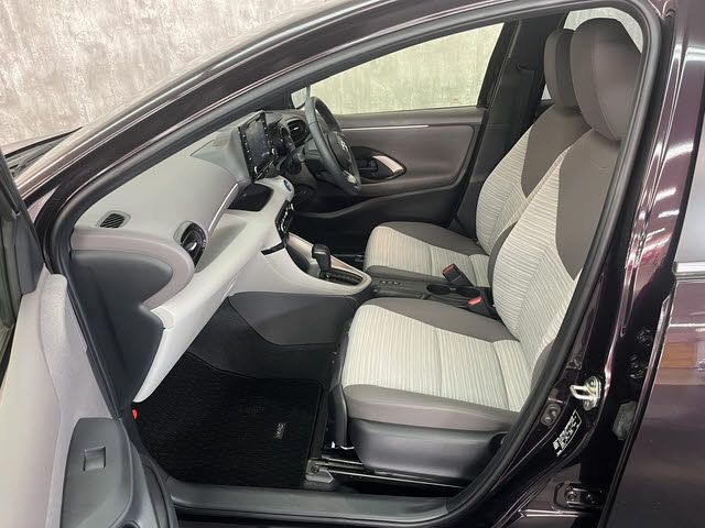 YARIS HYBRID