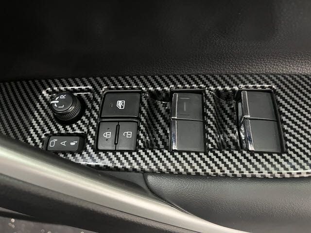 COROLLA CROSS HYBRID