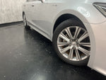 CROWN sedan hybrid