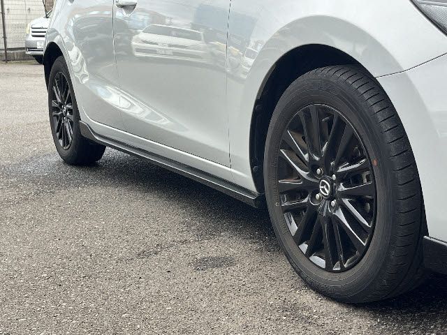 MAZDA2