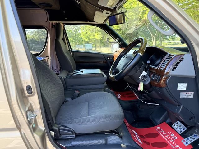 HIACE van 2WD