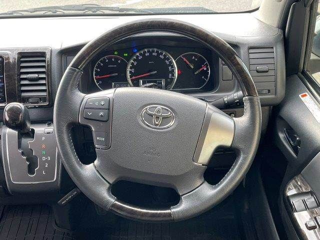 HIACE van 4WD