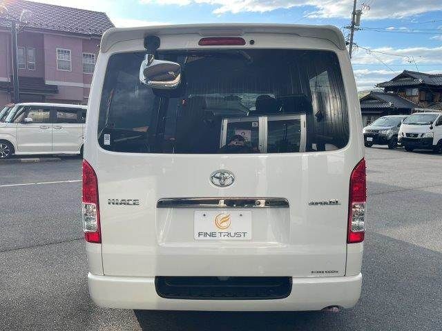 HIACE van 4WD
