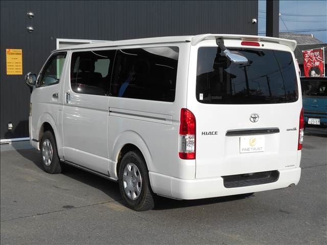 HIACE van 4WD