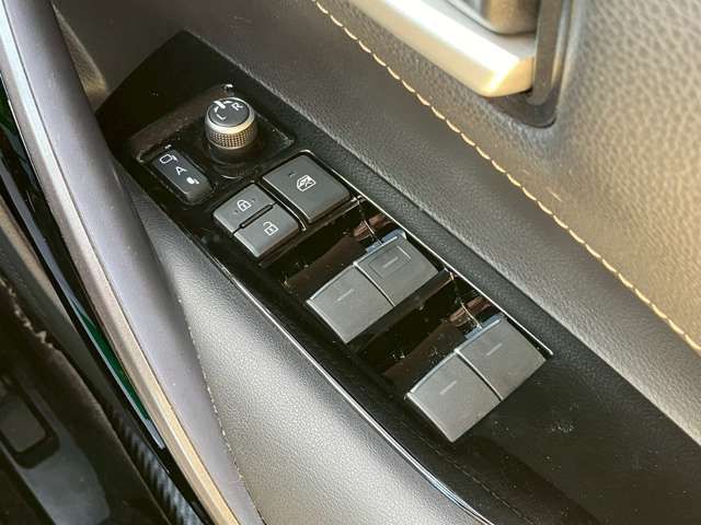 COROLLA TOURING HYBRID