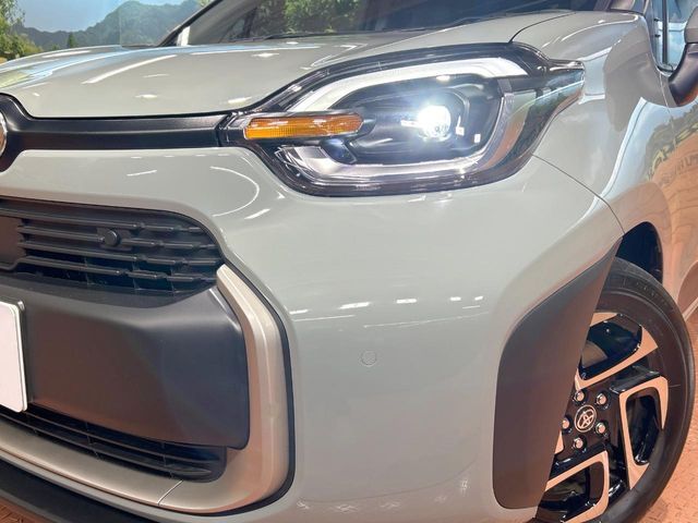 SIENTA HYBRID