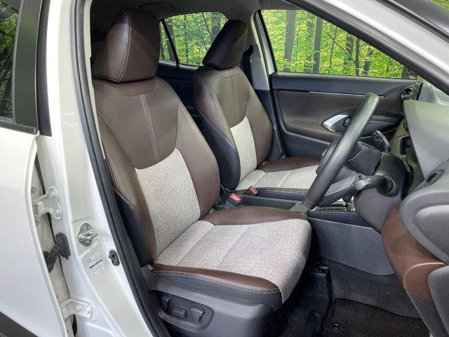 YARIS CROSS HYBRID
