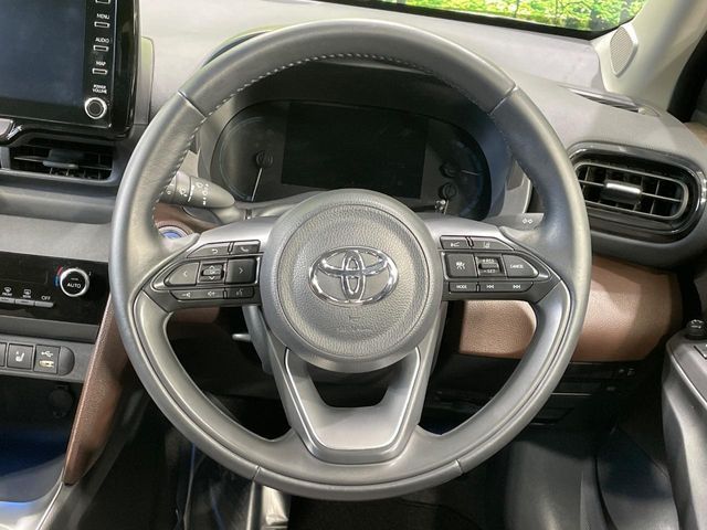 YARIS CROSS HYBRID