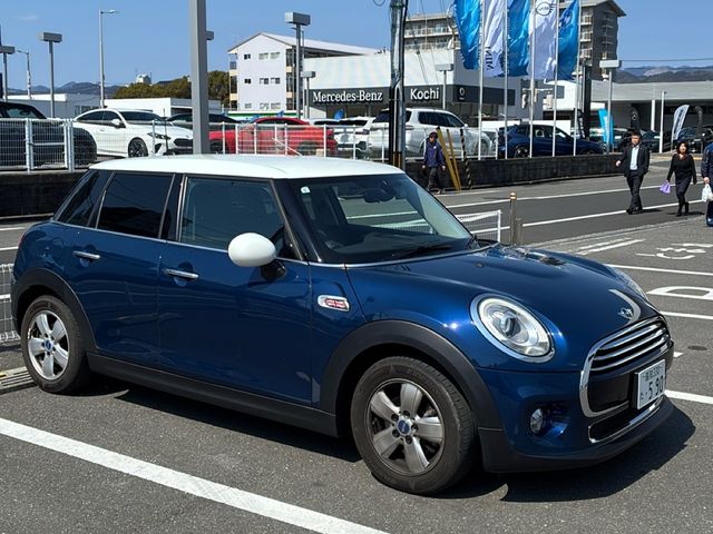 MINI COOPER D 5DOOR