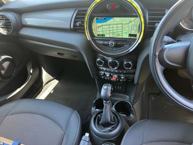 MINI COOPER D 5DOOR