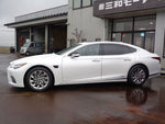LEXUS LS500h 4WD