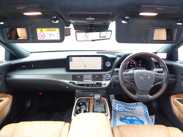 LEXUS LS500h 4WD