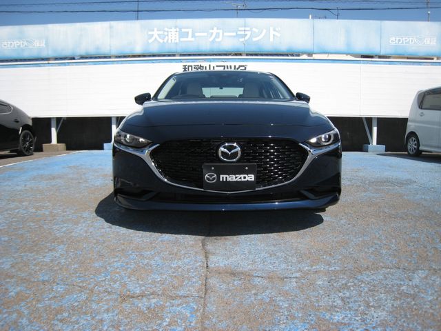 MAZDA3 SEDAN