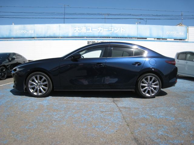 MAZDA3 SEDAN