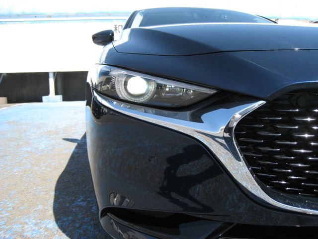 MAZDA3 SEDAN