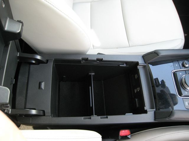MAZDA3 SEDAN