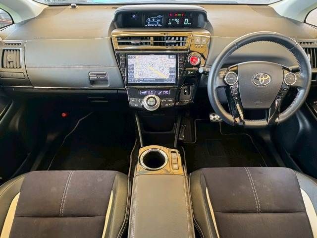 PRIUS Alpha