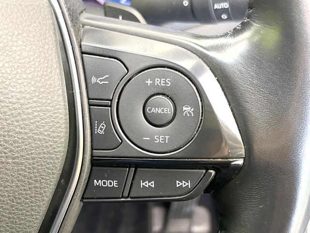 CROWN sedan hybrid
