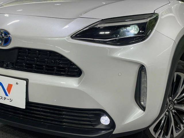 YARIS CROSS HYBRID