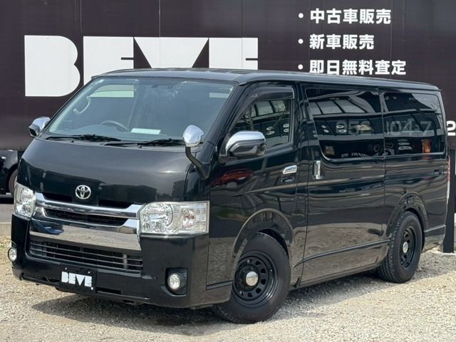 REGIUSACE 2WD van