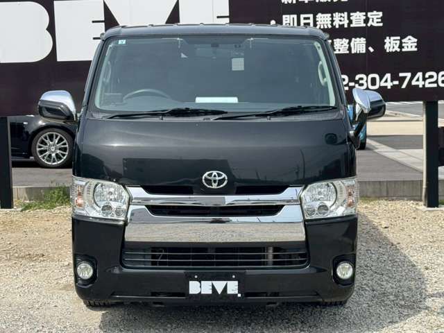 REGIUSACE 2WD van
