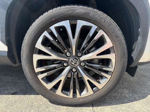 YARIS CROSS