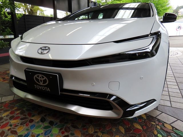 PRIUS PHV