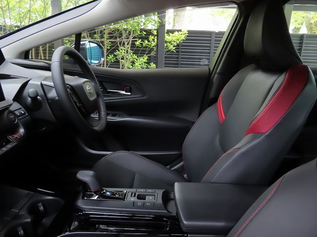 PRIUS PHV