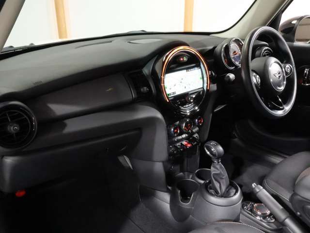 MINI COOPER D 5DOOR