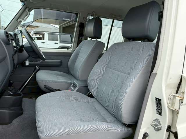LANDCRUISER van
