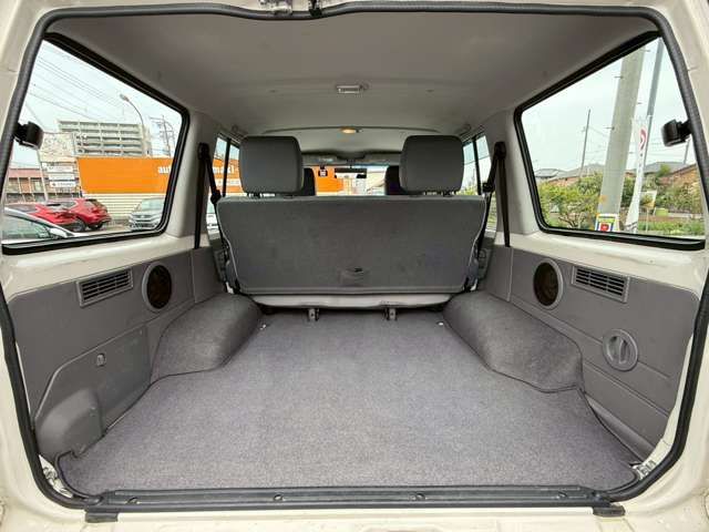 LANDCRUISER van
