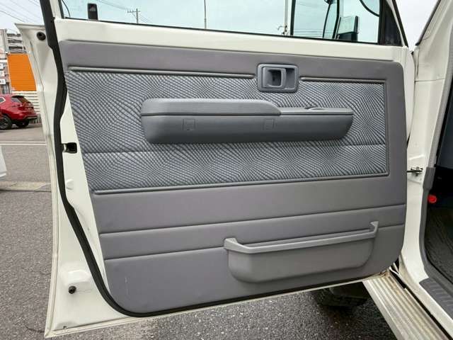 LANDCRUISER van