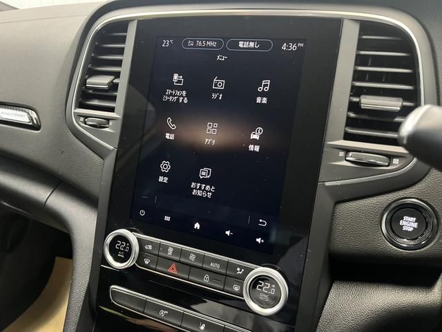 RENAULT MEGANE hatchback