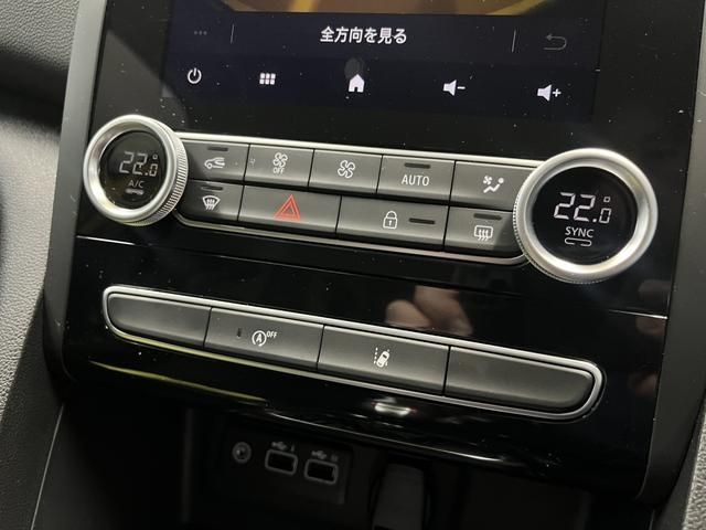 RENAULT MEGANE hatchback