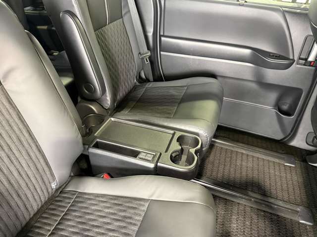 NOAH HYBRID 4WD
