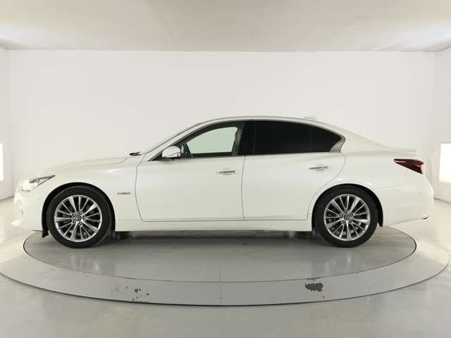SKYLINE HYBRID 4WD