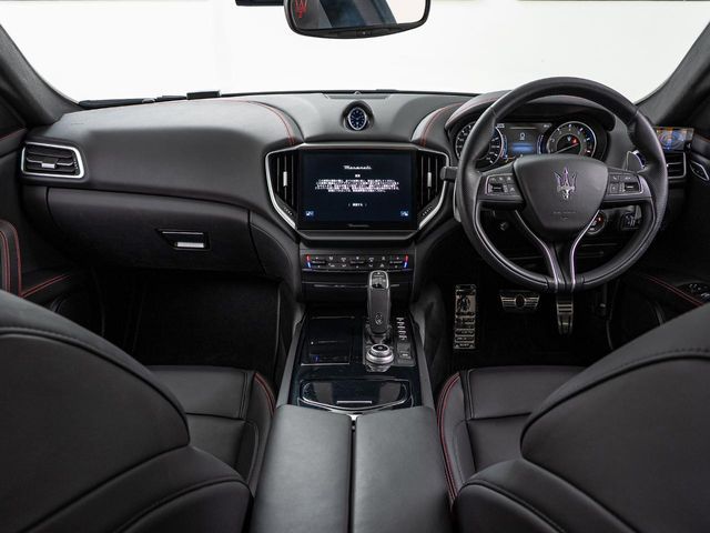 MASERATI GHIBLI Sedan