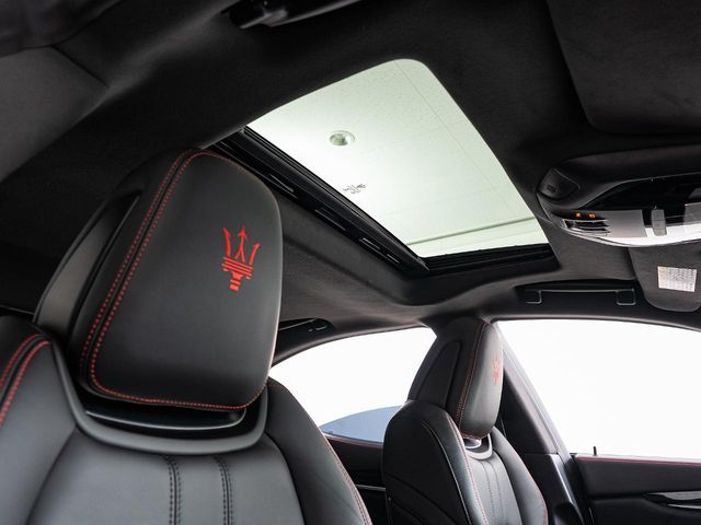 MASERATI GHIBLI Sedan